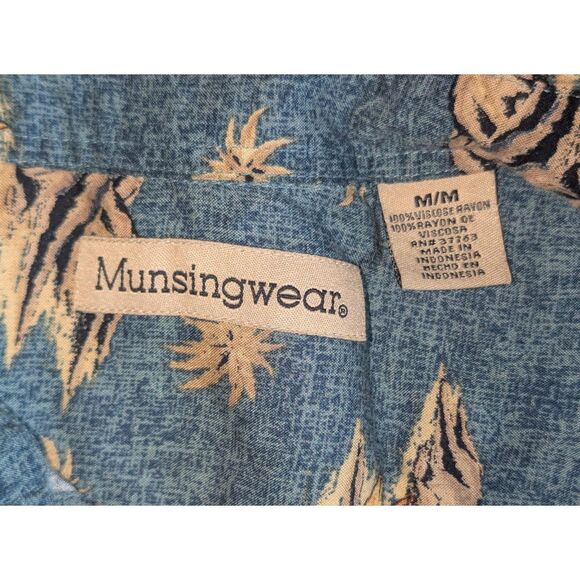 Munsingwear Hawaiian Shirt Men's M Blue Orange Floral Island Print Viscose - Picture 3 of 5